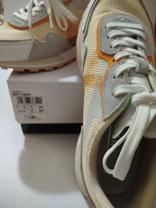 Zapatillas Munich Beige y Gris