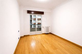 Piso en venta en Centro en Ourense