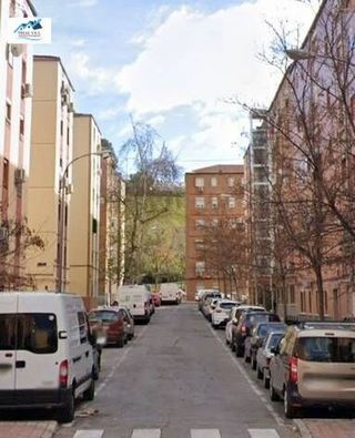 Piso en venta en Numancia en Madrid