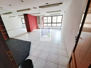 Local comercial en venta en Plaza España - Villa Pilar - Reyes Católicos - Vadillos en Burgos