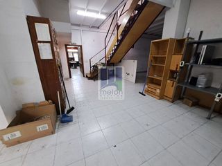 Local comercial en venta en Plaza España - Villa Pilar - Reyes Católicos - Vadillos en Burgos