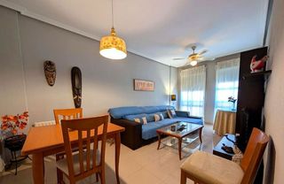 Piso en venta en Linares