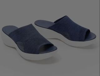 2 pares de Sandalias elásticas tacón bajo.