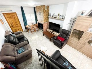 Casa adosada en venta en Abarán