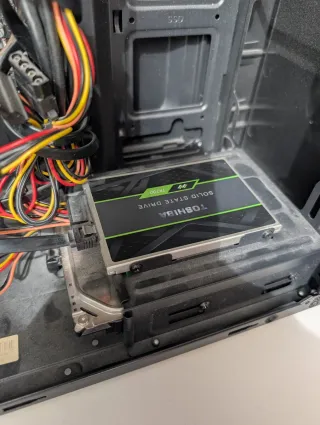 Ordenador i7 8700 de segunda mano en WALLAPOP