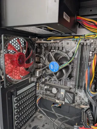 PC sobremesa I7 8700 8gb de ram