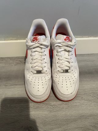 Zapatillas Nike Air Force 1 Blancas y Rojas