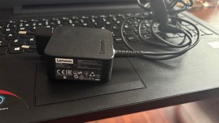 Lenovo IdeaPad 110 8GB RAM 1TB + Bolsa