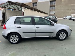 Volkswagen Golf 2004