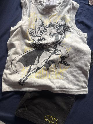 Pijama y topa variada de niño de 6/8