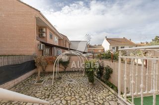Casa en venta en Loeches