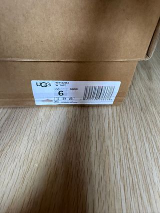 Botas UGG Beige Plataforma Talla 37