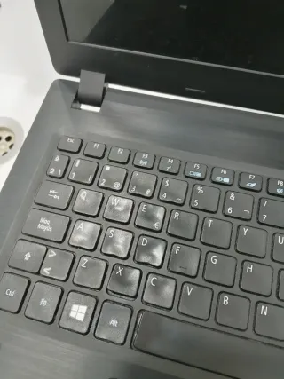 Acer Aspire 3 A315 1TB HDD 8GB RAM Intel i5 7ª