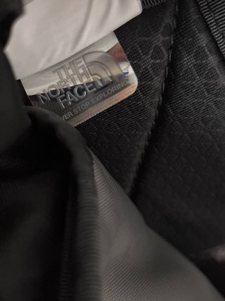 Mochila The North Face Hot Shot 29L Beige/Negra