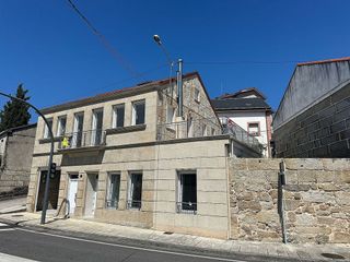 Chalet en venta en San Francisco en Ourense