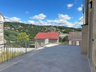 Chalet en venta en San Francisco en Ourense