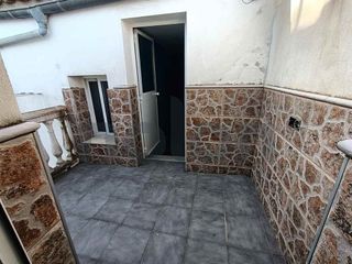 Casa adosada en venta en Baena