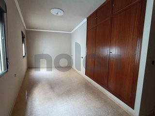 Casa adosada en venta en Baena