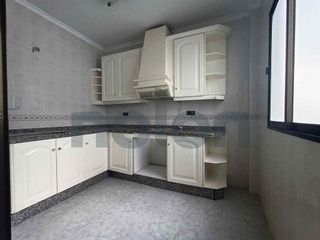 Casa adosada en venta en Baena