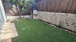 Casa adosada en venta en Loeches