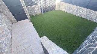 Casa adosada en venta en Loeches