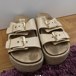 Sandalias plataforma Stradivarius beige