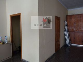Local comercial en alquiler en Xàtiva