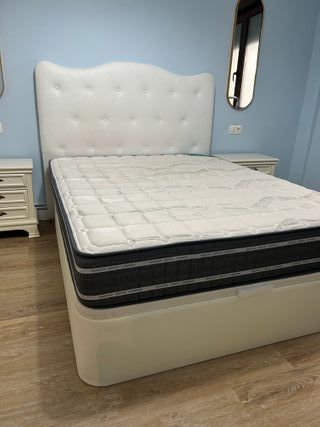 Canape, cabecero y colchón