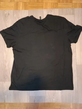 Camiseta Adidas Negra