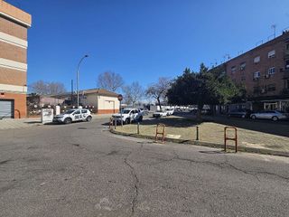 Local comercial en alquiler en Fátima - Levante en Córdoba