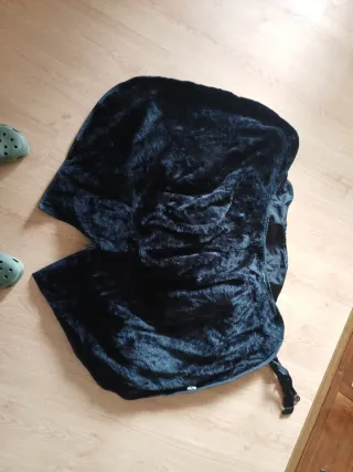 Manta de moto negra y de regalo 2 pares de guantes