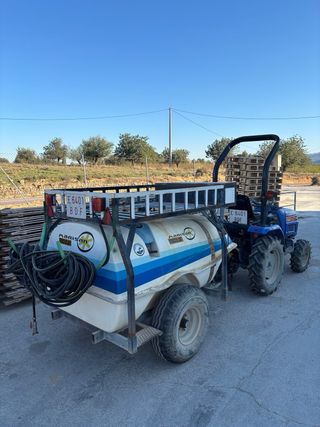 Tractor Iseki 3160+Cuba Marisan+Remolque+arado