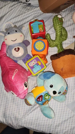Lote Juguetes Bebé Peluche y Sonajero