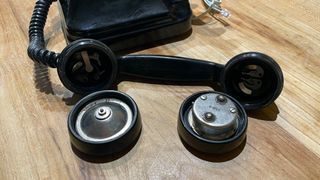 Teléfono baquelita negro Telefónica años 60.