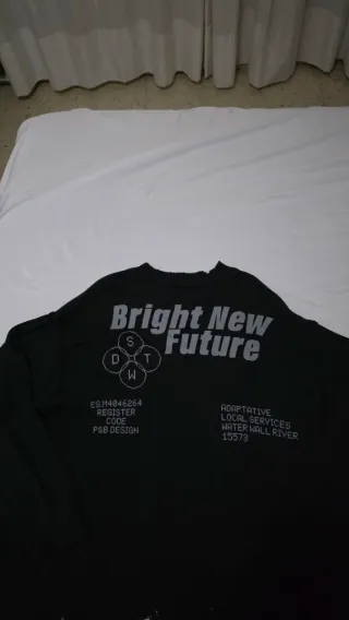 Sudadera Bright New Future Talla L