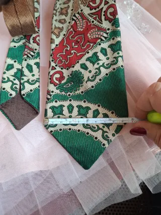 Cravatta uomo elegante fantasia