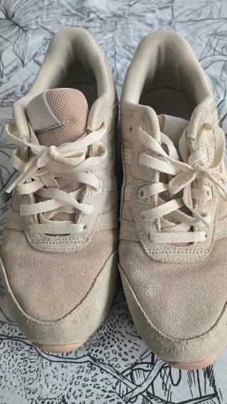 Deportivas ASICS beige y rosa