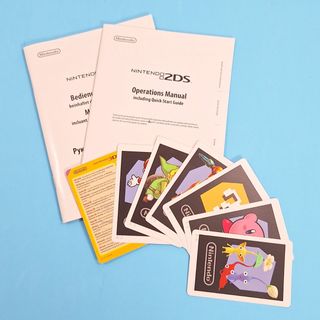 Nintendo 2DS Mario Kart 7 Bundle