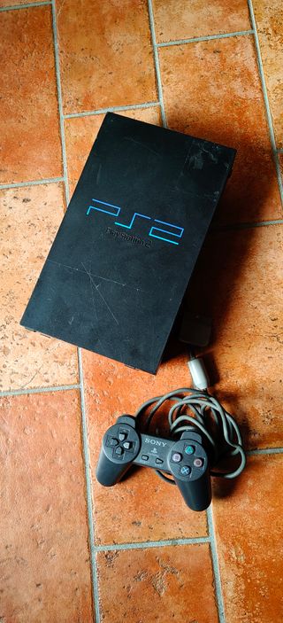 Playstation 2 Fat Nera con Controller