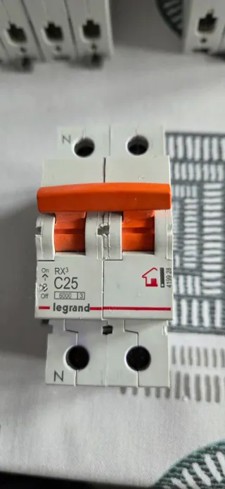Interruptores magnetoLegrand C40,32,25,16,10