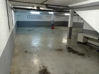 Alquilo garaje completo en Las Rozas