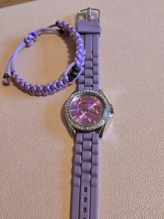 Reloj Exactime púrpura y pulsera.NUEVO. 5 EUROS