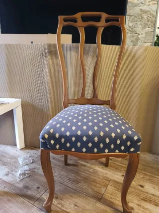 Seis sillas de comedor tapizadas,venta en persona