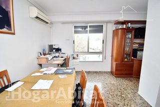 Edificio en venta en Zona Llombai en Burriana