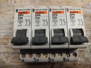 Merlin Gerin Multi 9 DPN C20 Interruttori