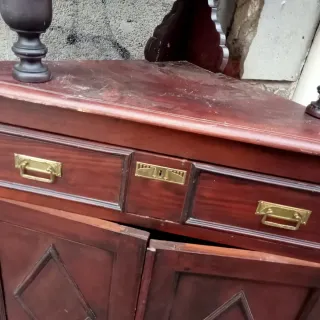 MUY ANTIGUO ESQUINERO BUENA MADERA B E