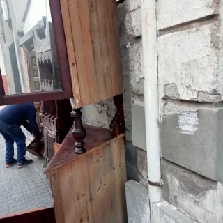 MUY ANTIGUO ESQUINERO BUENA MADERA B E