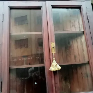 MUY ANTIGUO ESQUINERO BUENA MADERA B E