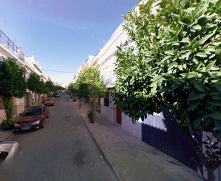 Casa adosada en venta en Cabezas de San Juan (Las)