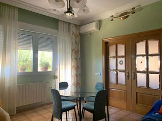 Chalet en venta en Hellín